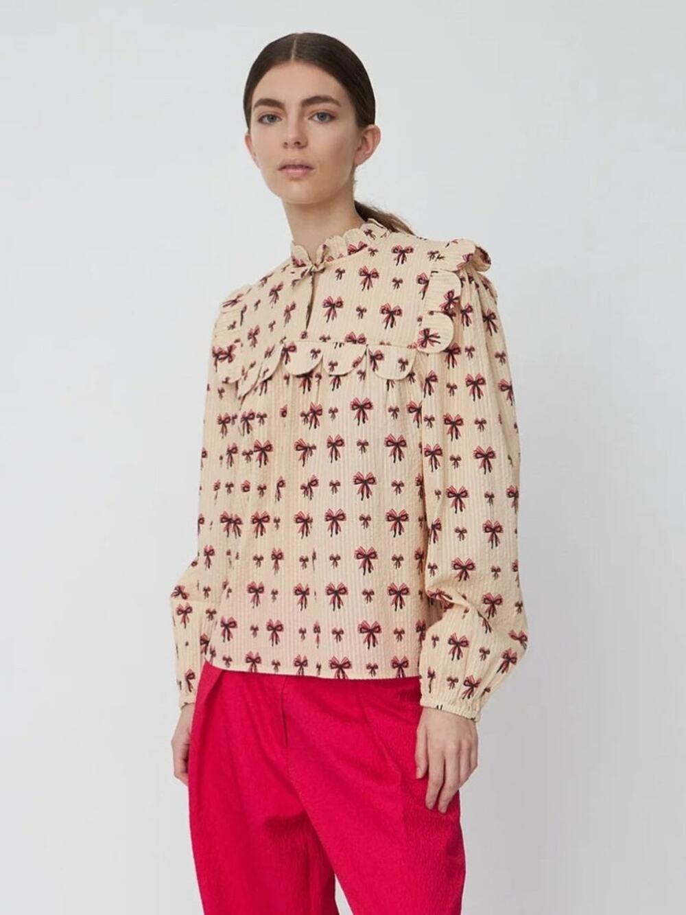 Stella Nova Bow Printed Tongue Top